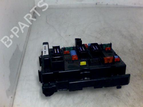 Zekeringkast PEUGEOT 206 Hatchback (2A/C) 1.4 i (75 hp) 28324148