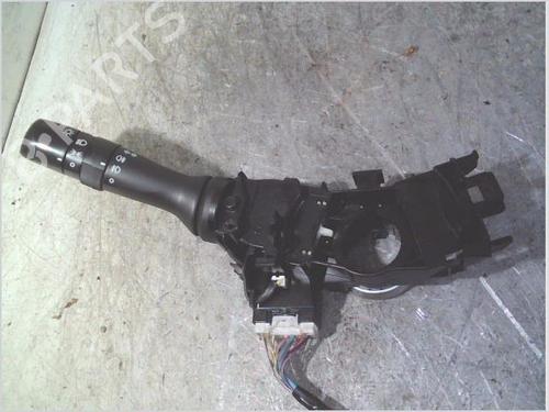 Hovedlysbryter TOYOTA YARIS (_P9_) 1.33 VVT-i (NSP90_, NSP90R) (100 hp) 29014985