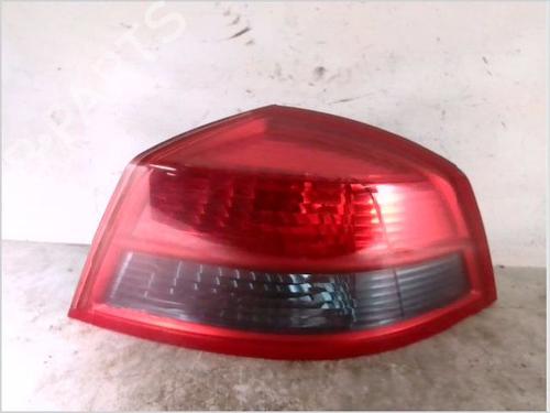 Used Right taillight RENAULT LAGUNA II (BG0/1_) 2.2 dCi (BG0F) (150 hp) 26101815