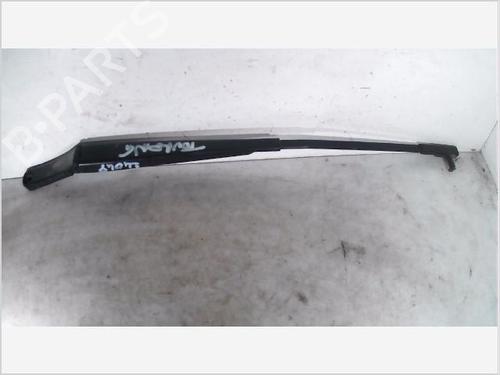 Used Front windshield wiper arm VW TOURAN (1T1, 1T2) 2.0 TDI 16V (140 hp) 26097945