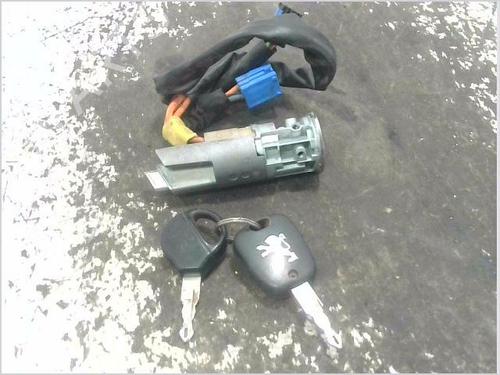 Used Ignition barrel Ignition barrel PEUGEOT 206 Hatchback (2A/C) 1.6 HDi 110 (109 hp) 40271262 40271262