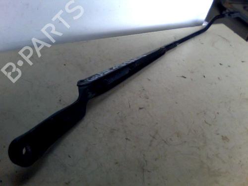 Used Front windshield wiper arm VW GOLF IV (1J1) 1.6 (100 hp) 26059453