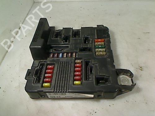 Used Fuse box RENAULT MEGANE II (BM0/1_, CM0/1_) 1.6 16V (BM0C, CM0C) (113 hp) 28323755