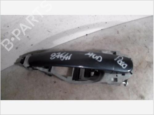 Used Front right exterior door handle VW POLO (9N_, 9A_) 1.4 TDI (80 hp) 26100773