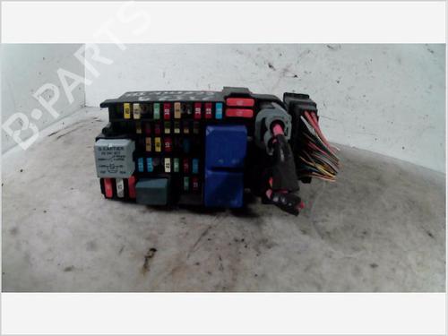 Used Fuse box RENAULT SCÉNIC III (JZ0/1_) 1.5 dCi (110 hp) 26098832