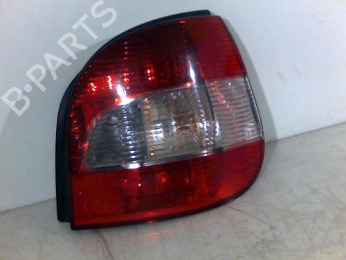 Feu arrière droit RENAULT SCÉNIC I MPV (JA0/1_, FA0_) 1.9 dTi (JA0N) (98 hp) 26083252