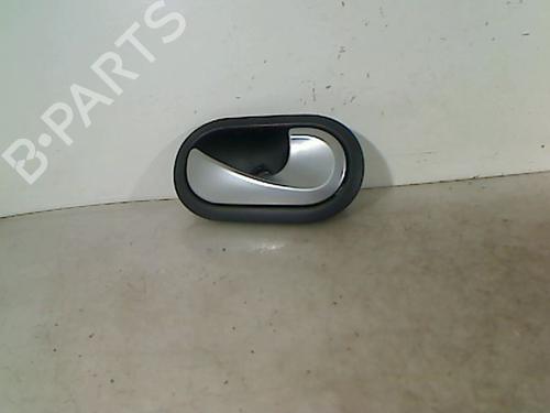 Used Front right interior door handle RENAULT CLIO III (BR0/1, CR0/1) 1.5 dCi (BR17, CR17) (86 hp) 26066068