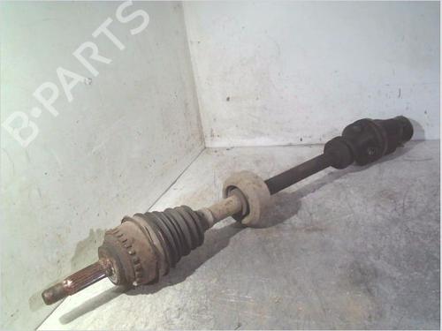 Transmisión delantera derecha RENAULT CLIO II (BB_, CB_) 1.2 (BB0A, BB0F, BB10, BB1K, BB28, BB2D, BB2H, CB0A,... (58 hp) 29997622
