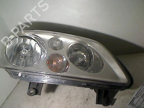 Used Right headlight VW TOURAN (1T1, 1T2) 2.0 TDI 16V (140 hp) 26074521