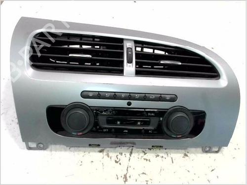 Used Climate control SEAT LEON (1P1) 2.0 TDI 16V (140 hp) 26070271