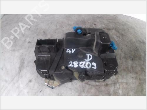 Used Front right lock CITROËN BERLINGO / BERLINGO FIRST Box Body/MPV (M_) 1.9 D 70 (MBWJZ, MCWJZ) (69 hp) 26117173