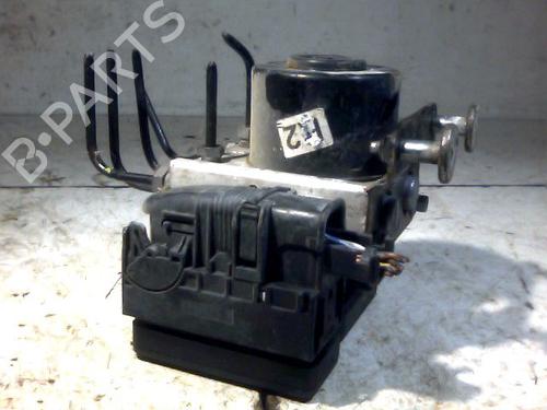 Used ABS pump FORD FIESTA VI (CB1, CCN) 1.4 TDCi (68 hp) 26095898