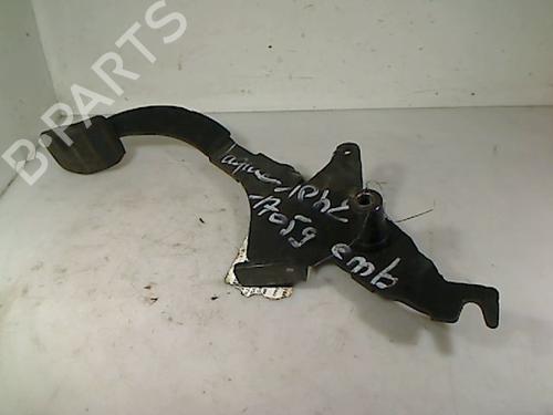 Used Clutch pedal RENAULT LAGUNA I (B56_, 556_) 1.9 dTi (B56J) (98 hp) 26064420
