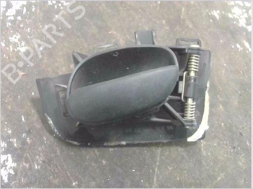 Used Front right interior door handle Front right interior door handle PEUGEOT 206 Hatchback (2A/C) 1.6 16V (109 hp) 40238518 40238518