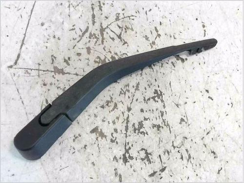 Used Rear windshield wiper arm BMW 1 (F21) 118 d (143 hp) 28814920