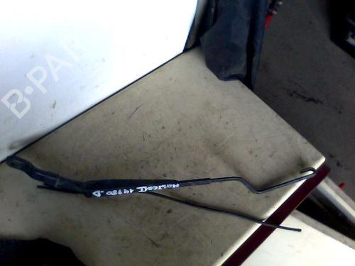 Used Front windshield wiper arm RENAULT MASTER II Van (FD) 2.2 dCI 90 (90 hp) 26084477