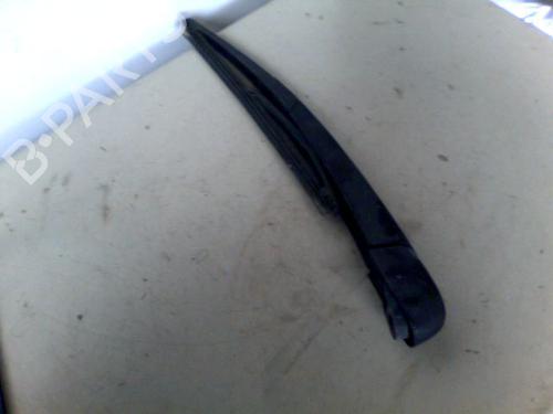 Used Rear windshield wiper arm RENAULT MEGANE II (BM0/1_, CM0/1_) 1.9 dCi (BM0G, CM0G) (120 hp) 26060236