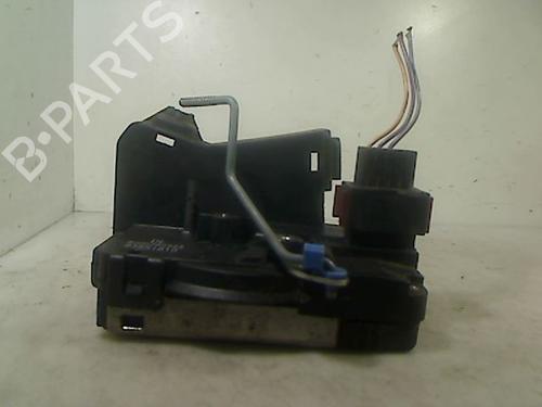 Used Rear left lock OPEL VIVARO A Van (X83) 1.9 DI (F7) (80 hp) 26079774