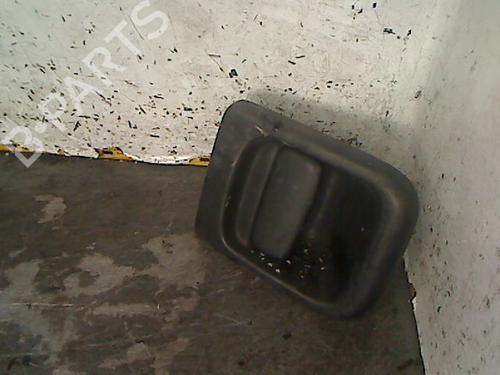 Høyre foran utvendig håndtak RENAULT MASTER II Bus (JD) 2.5 D (80 hp) 26064394