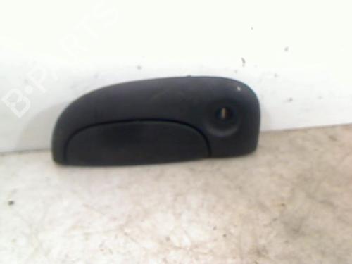 Used Front left exterior door handle RENAULT KANGOO Express (FC0/1_) 1.5 dCi (61 hp) 26067322