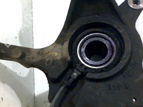 Left front steering knuckle RENAULT LAGUNA II (BG0/1_) 1.9 dCi (BG08, BG0G) | BP26075757M25 