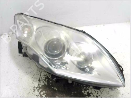 Used Right headlight Right headlight RENAULT LAGUNA III (BT0/1) 2.0 dCi (BT0M, BT0N, BT0S, BT19, BT1F) (173 hp) 36215151 36215151