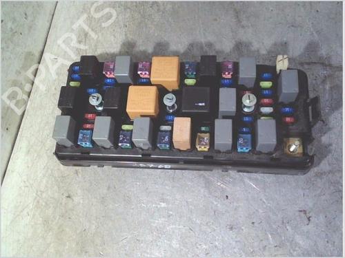 Used Fuse box Fuse box CHEVROLET CAPTIVA (C100, C140) 2.0 D 4WD (150 hp) 40598901 40598901