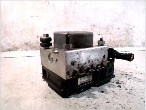 Used ABS pump RENAULT CLIO III (BR0/1, CR0/1) 1.2 16V (BR02, BR0J, BR11, CR02, CR0J, CR11) (75 hp) 26110905