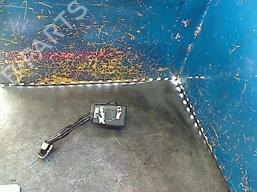 Used Seat buckle VW GOLF IV (1J1) 1.6 16V (105 hp) 29540338