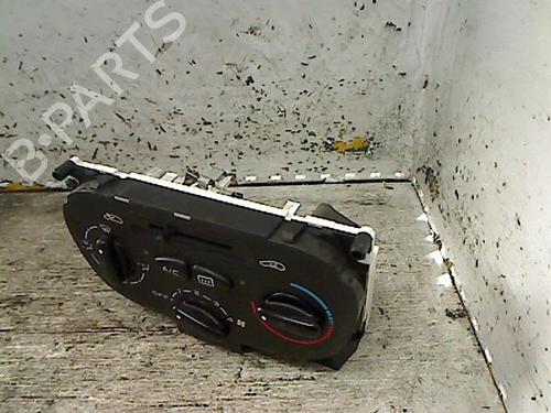 Climate control PEUGEOT 206 Hatchback (2A/C) 1.4 HDi eco 70 | BP26083561I5 