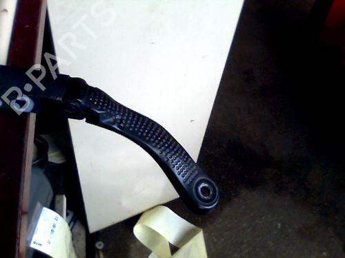 Used Front windshield wiper arm CITROËN C4 I (LC_) 1.6 HDi (90 hp) 26059802