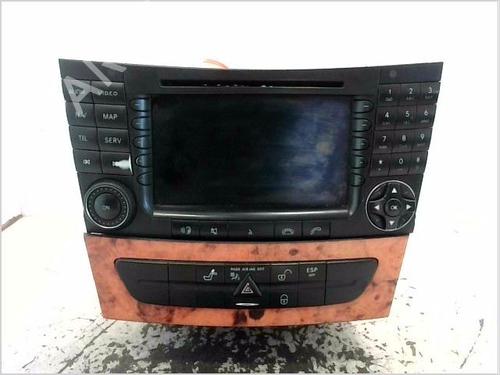 Used Radio Radio MERCEDES-BENZ E-CLASS T-Model (S211) E 270 T CDI (211.216) (177 hp) 33236452 33236452