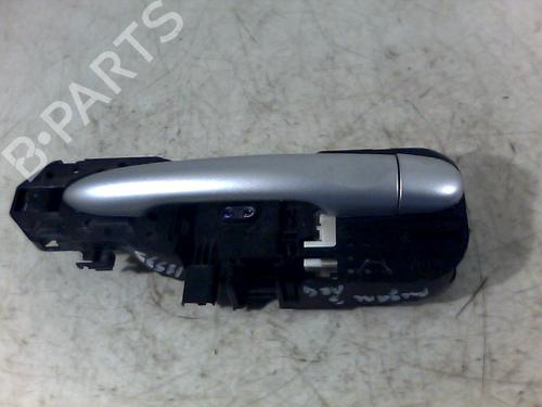 Used Rear left exterior door handle RENAULT MEGANE III Hatchback (BZ0/1_, B3_) 1.5 dCi (86 hp) 26068351