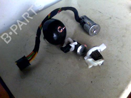 Used Ignition barrel RENAULT CLIO II (BB_, CB_) 1.4 16V (B/CB0L) (95 hp) 26060004