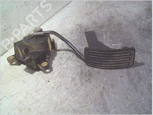 Pedal RENAULT KOLEOS I (HY_) 2.0 dCi 4x4 (HY0K) (150 hp) 31852073
