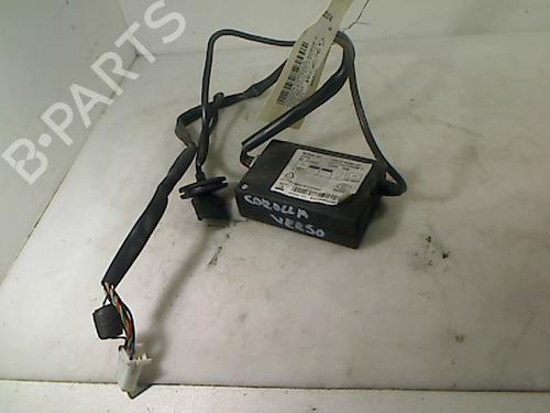 Module électronique TOYOTA COROLLA Verso (ZER_, ZZE12_, R1_) 2.2 D-4D (AUR10_, AUR10R) (136 hp) 26093826