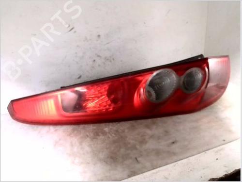 Used Left taillight FORD FIESTA V (JH_, JD_) 1.4 TDCi (68 hp) 26101759