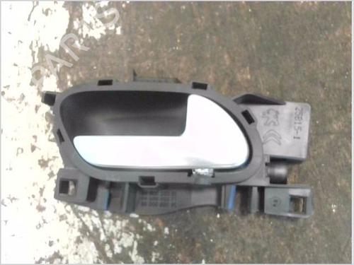 Used Front right interior door handle Front right interior door handle 37538540 37538540