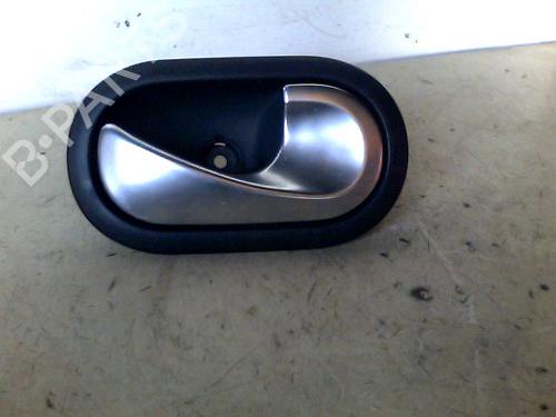Used Front right interior door handle RENAULT MODUS / GRAND MODUS (F/JP0_) 1.5 dCi (FP0D, JP0D) (82 hp) 26936131