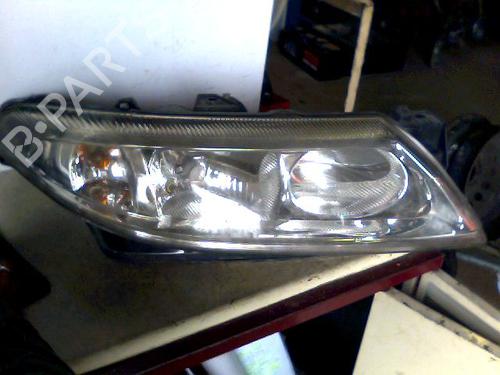 Used Right headlight RENAULT LAGUNA II (BG0/1_) 1.9 dCi (BG08, BG0G) (120 hp) 28383141