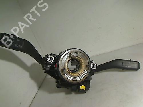 Used Steering column stalk VW TOURAN (1T1, 1T2) 2.0 TDI (136 hp) 26074144