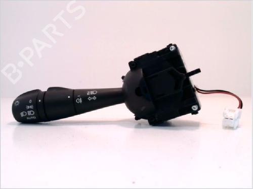 Used Headlight switch RENAULT CLIO IV Grandtour (KH_) 1.5 dCi 75 (75 hp) 26116264