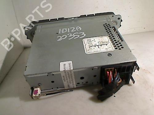 Radio SEAT IBIZA IV SC (6J1, 6P5) 1.6 TDI | BP26081515E6 
