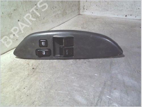 Used Switch Switch TOYOTA YARIS (_P1_) 1.0 (SCP10_, SCP10R) (68 hp) 39934380 39934380