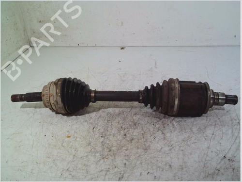 Antriebswelle links vorne für TOYOTA RAV 4 II (_A2_) 2.0 D 4WD (CLA20_, CLA21_, CLA20R, CLA21R) (116 hp) 26110871