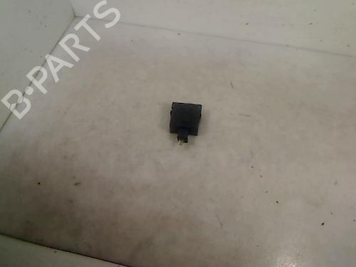 Headlight switch PEUGEOT 208 I (CA_, CC_) 1.2 VTI 82 | BP26081352I24