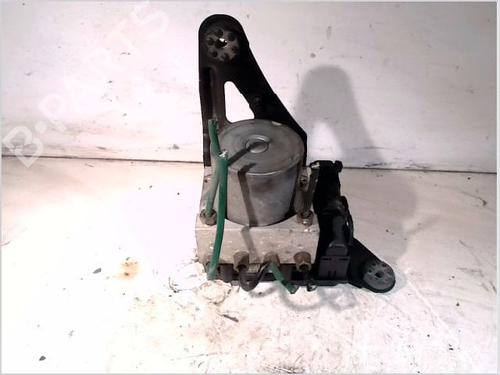 Used ABS pump RENAULT MEGANE II (BM0/1_, CM0/1_) 1.5 dCi (BM02, BM13, BM2A, CM02, CM13) (101 hp) 31260661