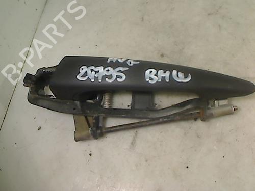 Used Front left exterior door handle BMW 3 (E46) 320 d (150 hp) 26091622