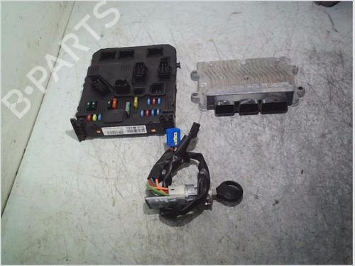 Used Engine control unit (ECU) Engine control unit (ECU) PEUGEOT 206+ (2L_, 2M_) 1.1 (60 hp) 34409793 34409793