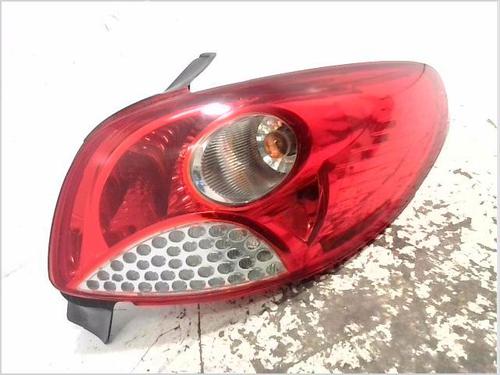 Rückleuchte Rechts für PEUGEOT 206+ (2L_, 2M_) 1.4 i (2LKFWA, 2MKFWA) (75 hp) 31719520